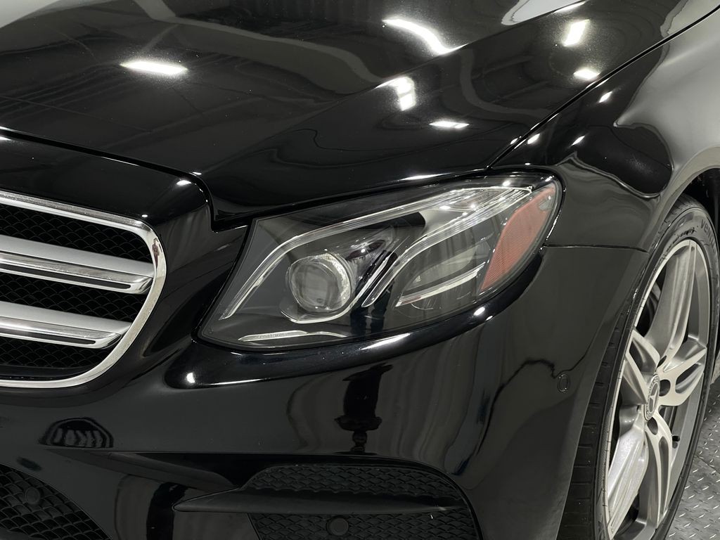 2018 Mercedes-Benz E-Class Image 32