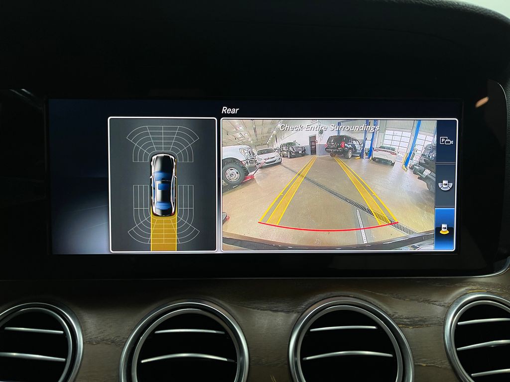 2018 Mercedes-Benz E-Class Image 11