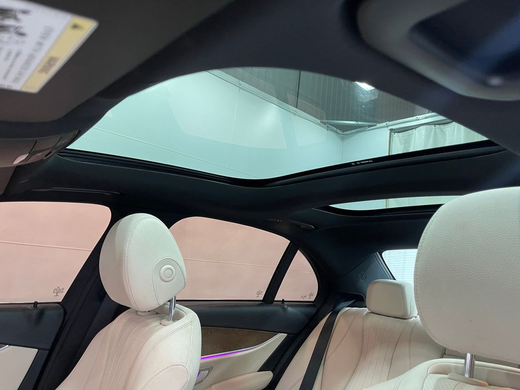 2018 Mercedes-Benz E-Class Image 12
