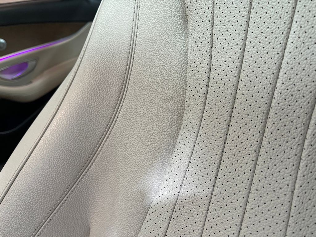 2018 Mercedes-Benz E-Class Image 18