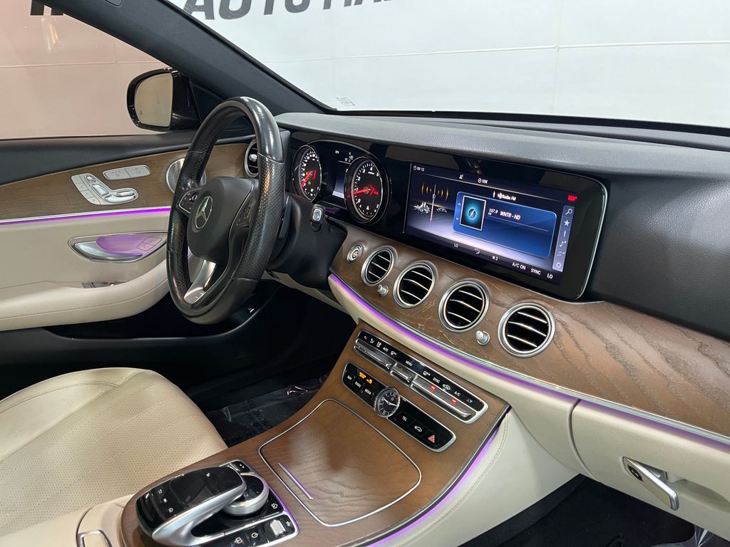 2018 Mercedes-Benz E-Class Image 20