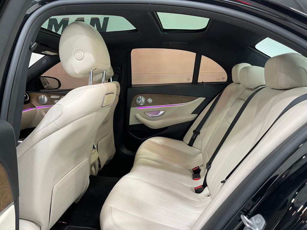 2018 Mercedes-Benz E-Class Image 31
