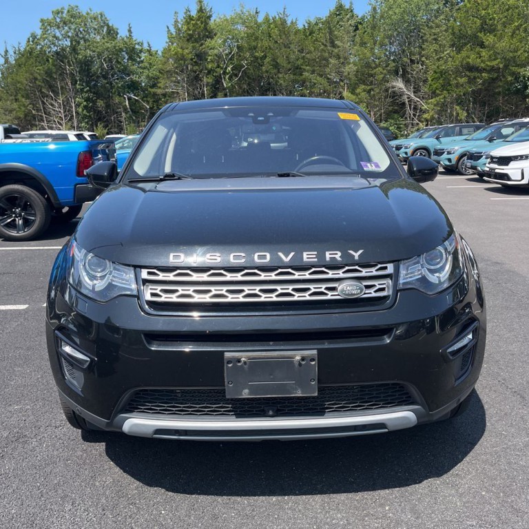 2017 Land Rover Discovery Sport Image 2