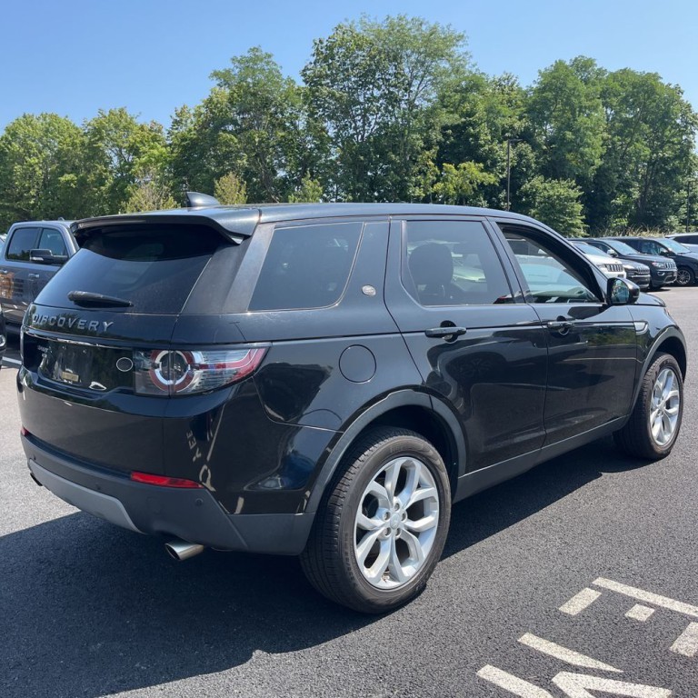 2017 Land Rover Discovery Sport Image 6