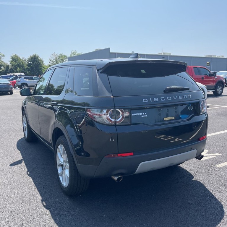 2017 Land Rover Discovery Sport Image 8