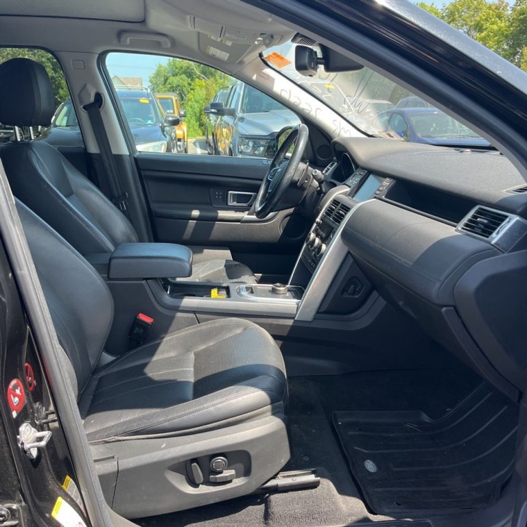2017 Land Rover Discovery Sport Image 10