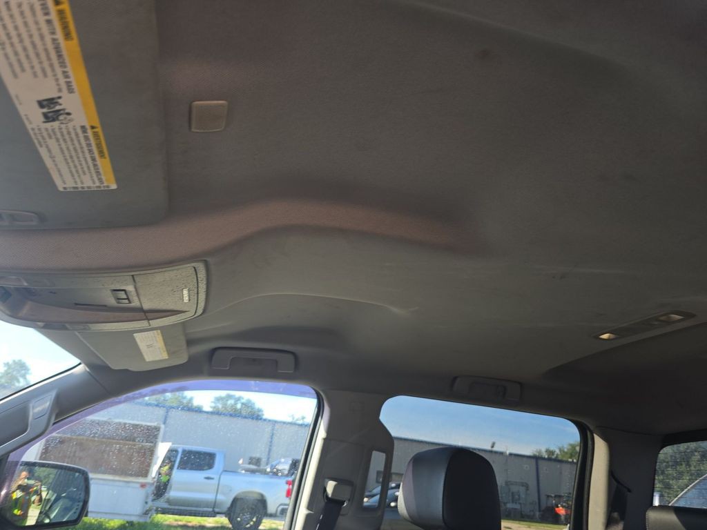 2017 Chevrolet Silverado 1500 Image 11
