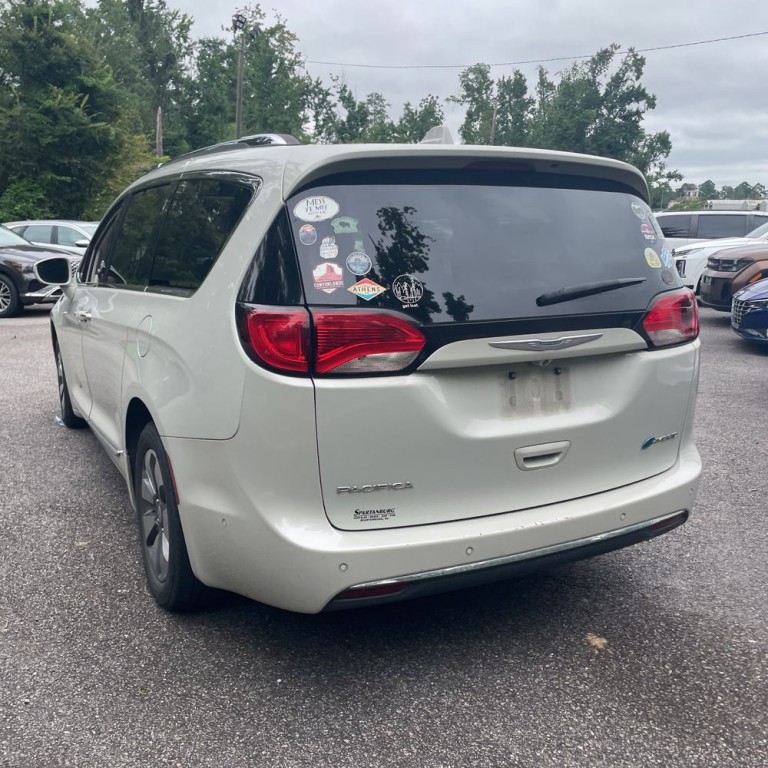 2017 Chrysler Pacifica Image 8