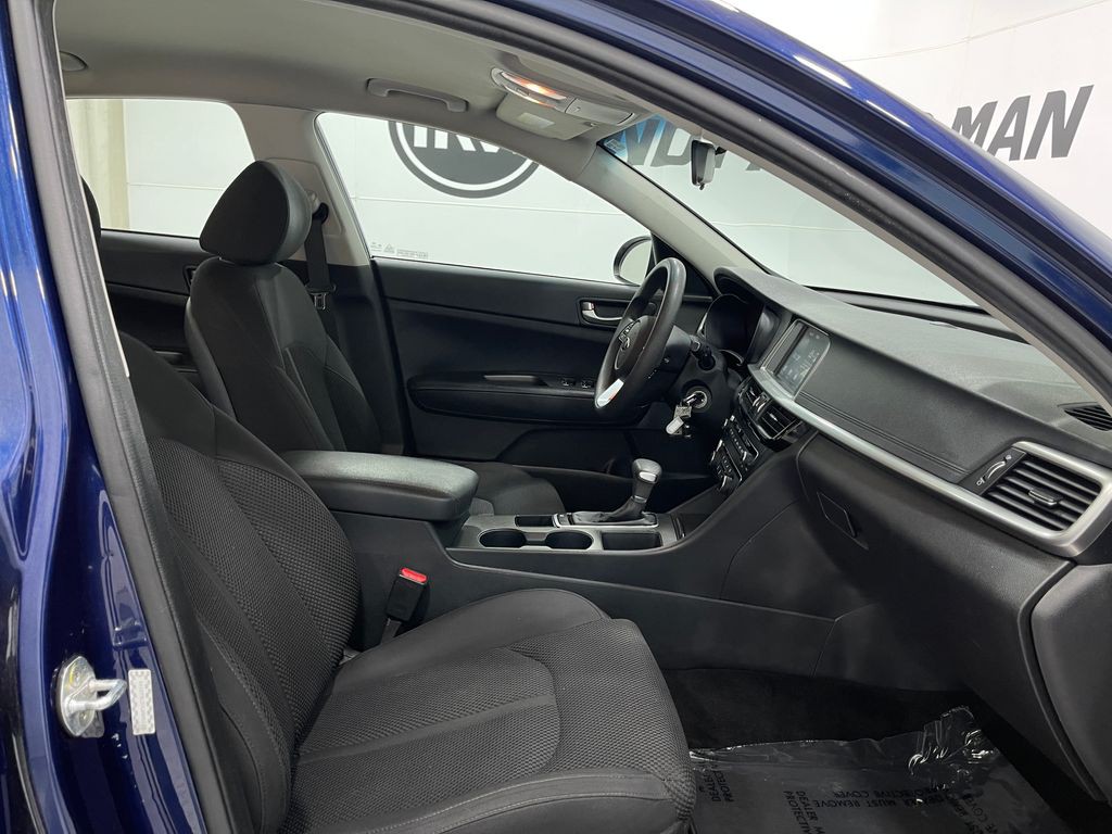 2020 Kia Optima Image 30