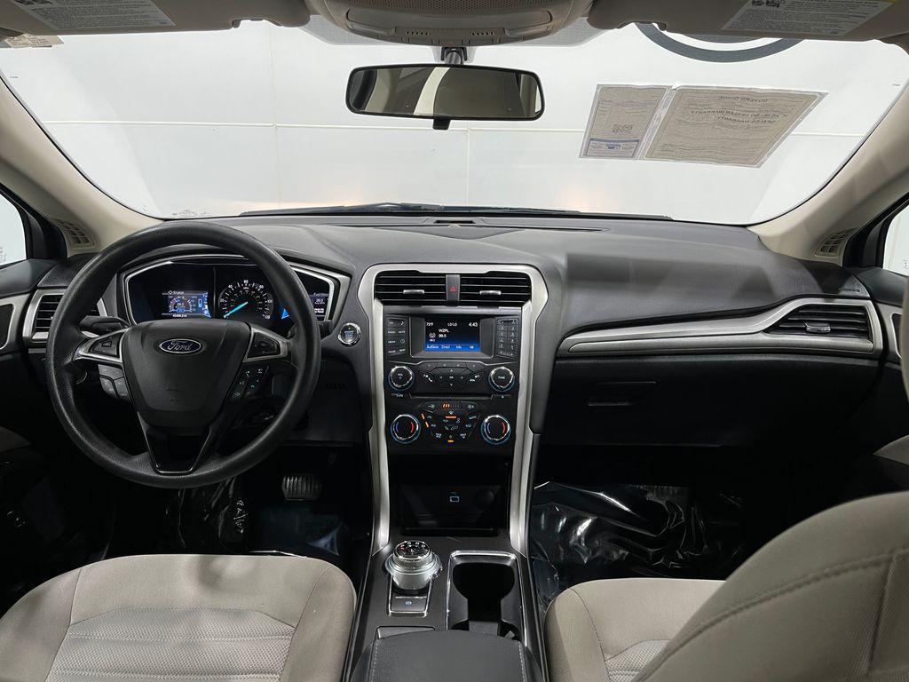 2018 Ford Fusion Image 17