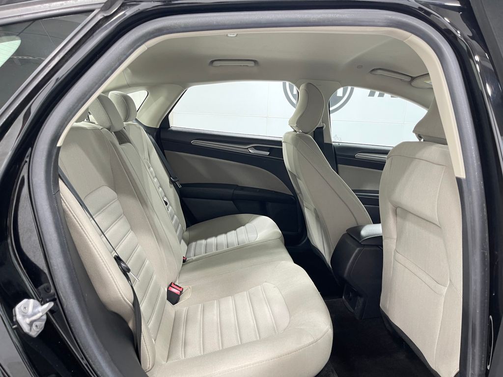 2018 Ford Fusion Image 29