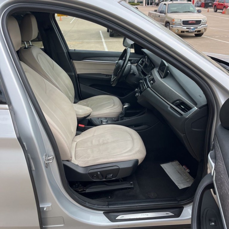2017 BMW X1 Image 10