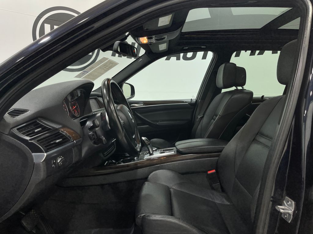 2013 BMW X5 Image 12