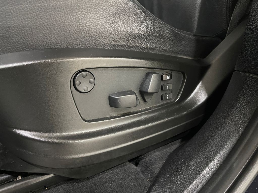 2013 BMW X5 Image 16