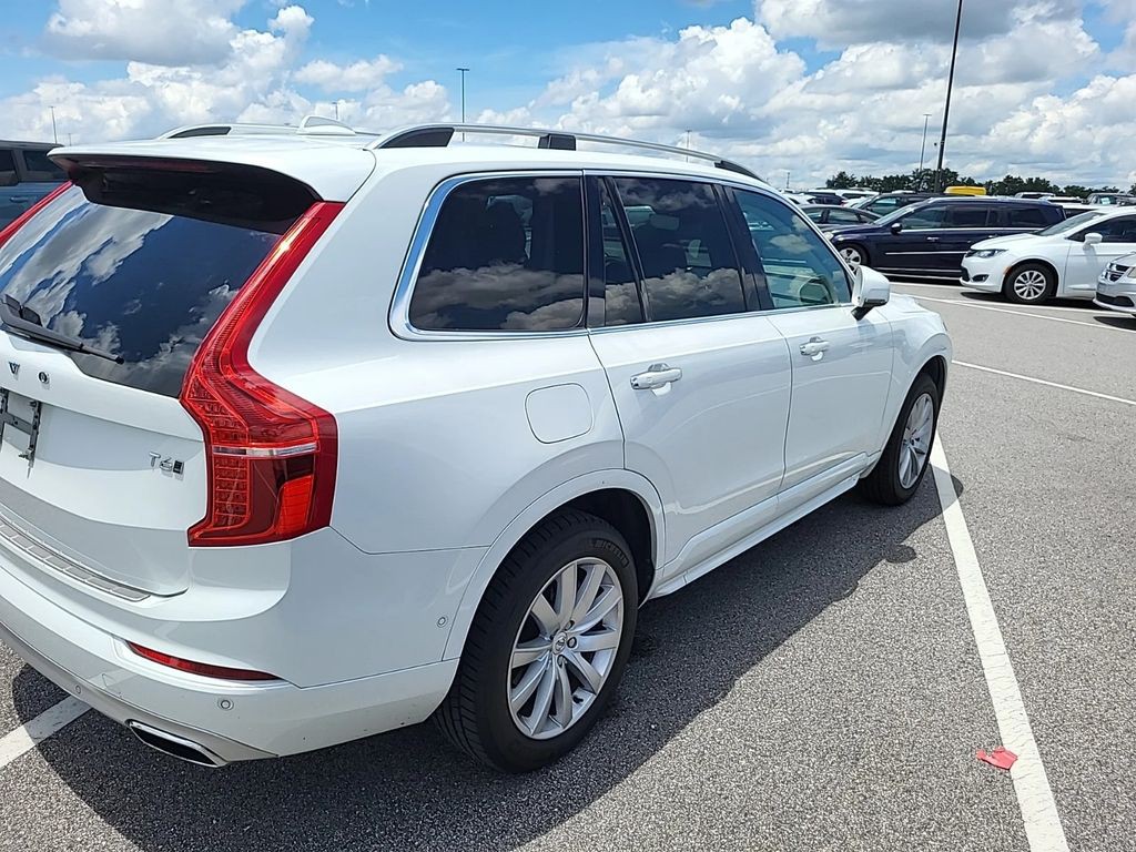 2017 Volvo XC90 Image 4
