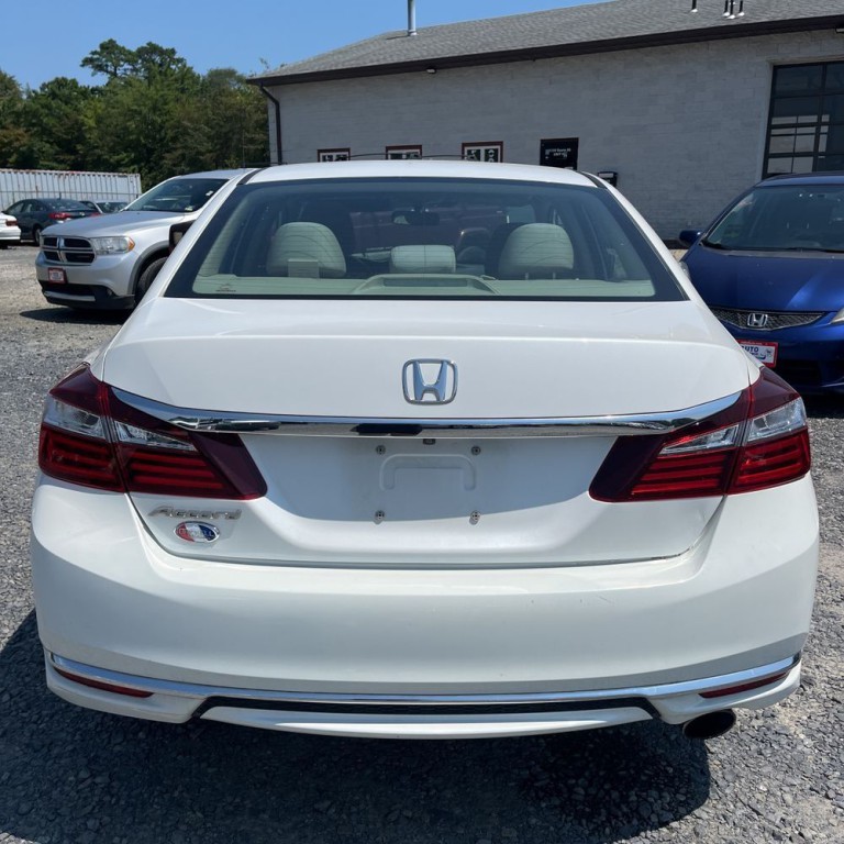 2017 Honda Accord Image 7