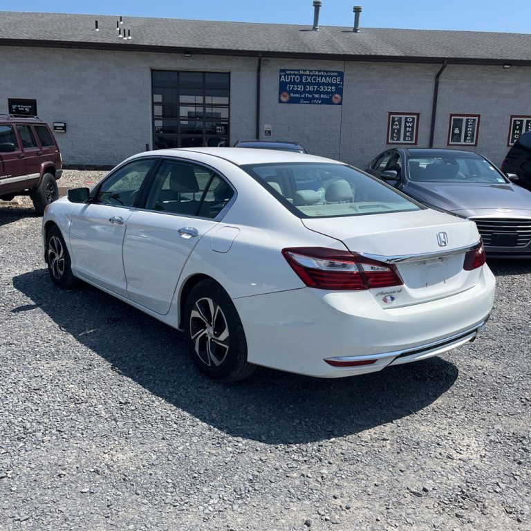 2017 Honda Accord Image 8