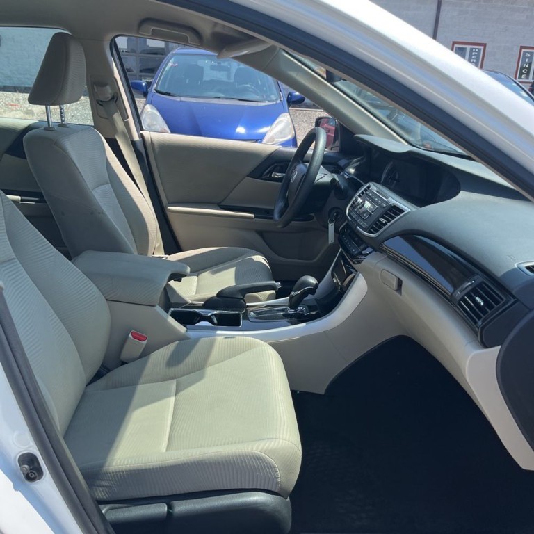 2017 Honda Accord Image 10
