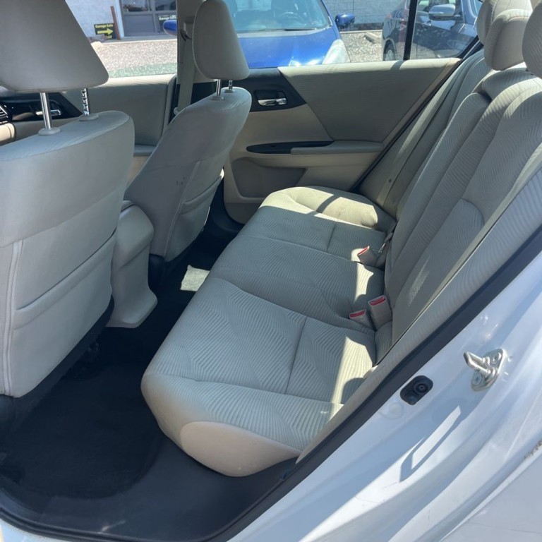 2017 Honda Accord Image 17