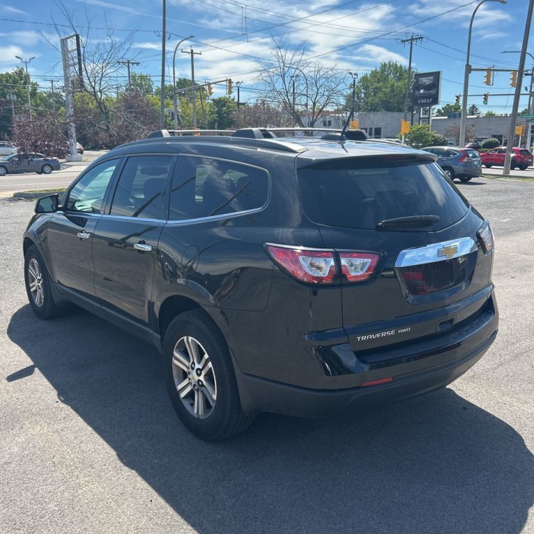 2017 Chevrolet Traverse Image 8
