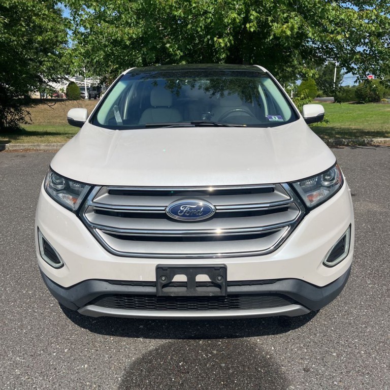 2017 Ford Edge Image 2