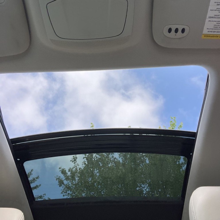 2017 Ford Edge Image 16