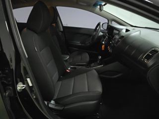 2017 Kia Forte Image 8