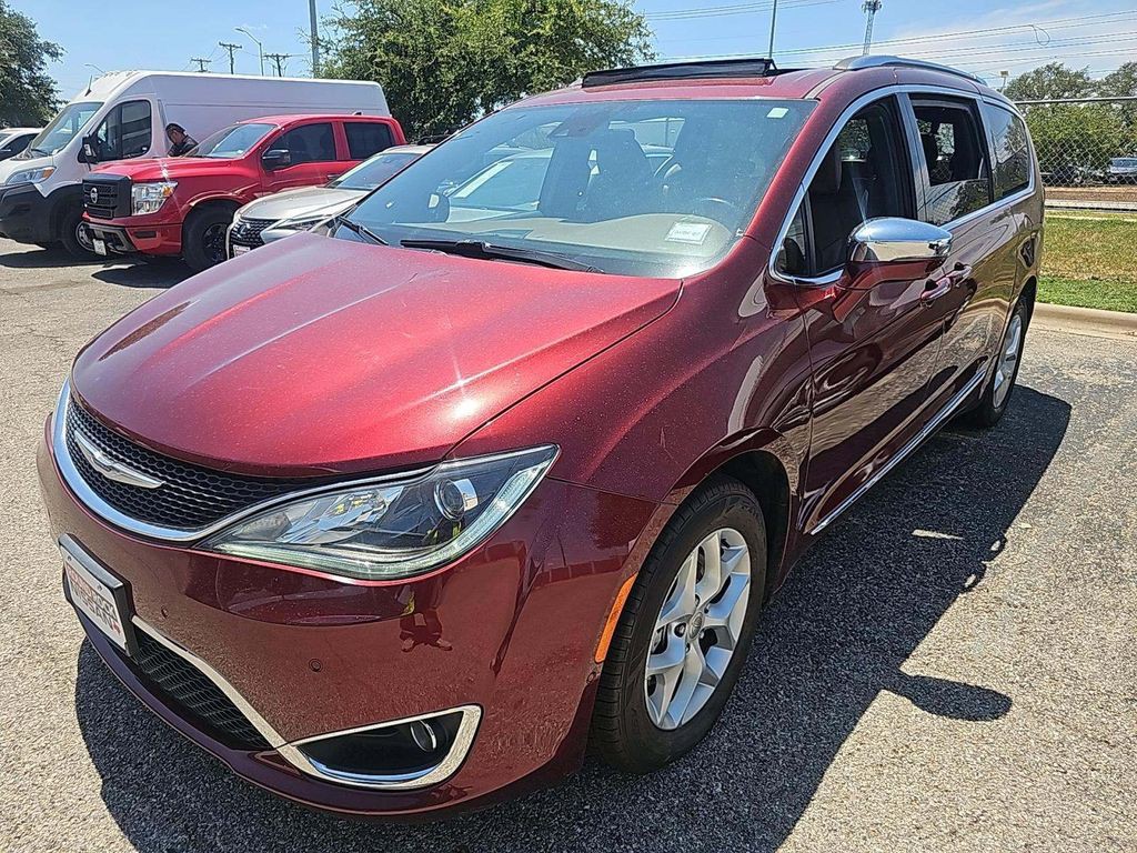 2020 Chrysler Pacifica Image 2