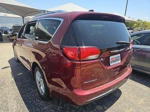 2020 Chrysler Pacifica Image 4