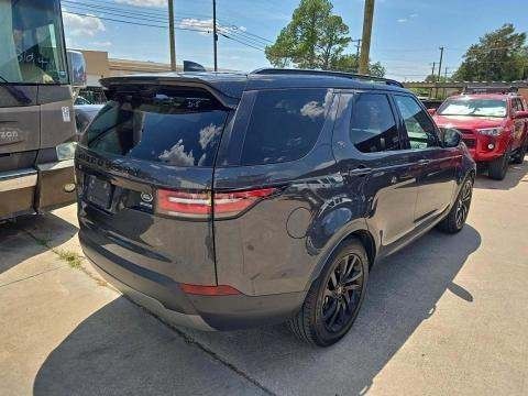 2020 Land Rover Discovery Image 3