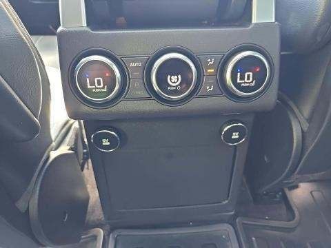 2020 Land Rover Discovery Image 11