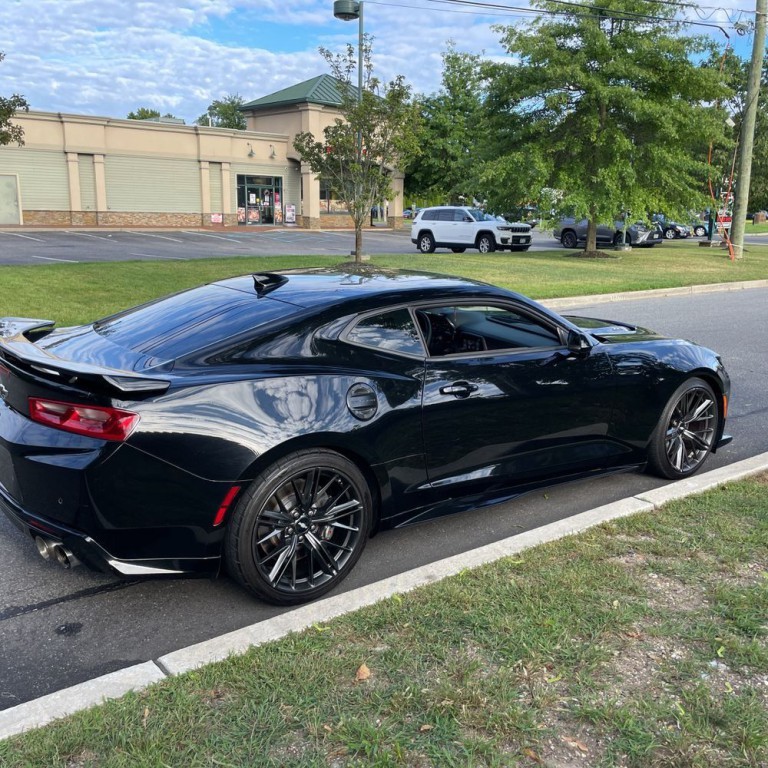 2017 Chevrolet Camaro Image 5