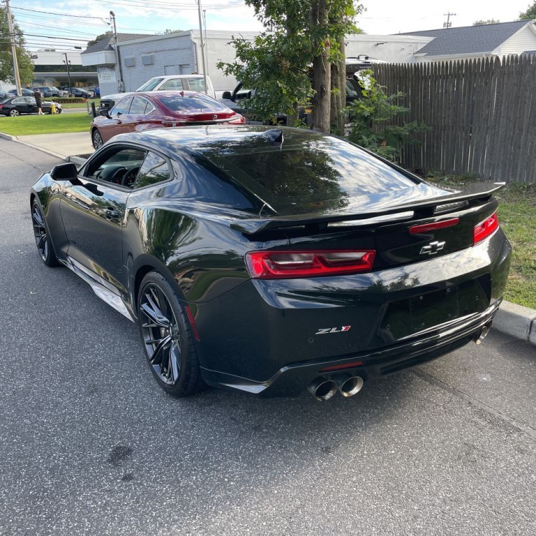 2017 Chevrolet Camaro Image 6