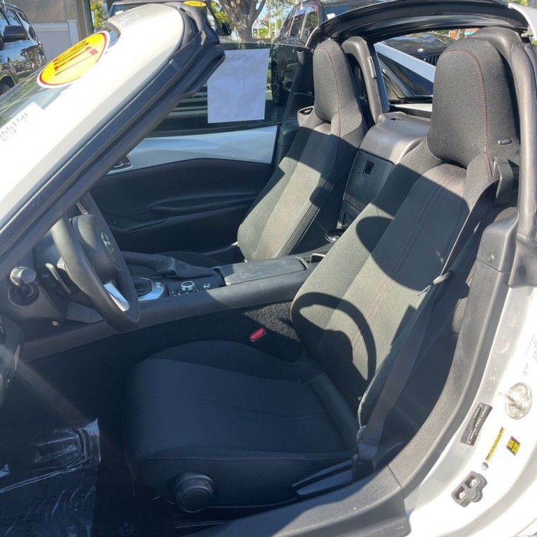 2017 Mazda MX-5 Miata Image 8