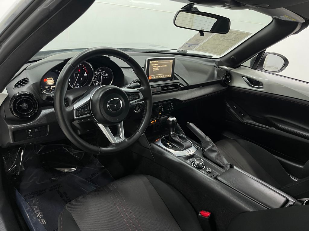 2017 Mazda MX-5 Miata Image 16