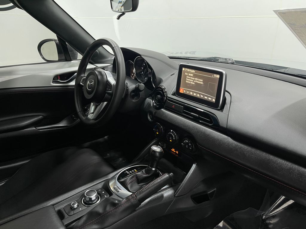 2017 Mazda MX-5 Miata Image 17