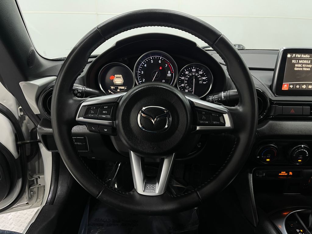 2017 Mazda MX-5 Miata Image 19