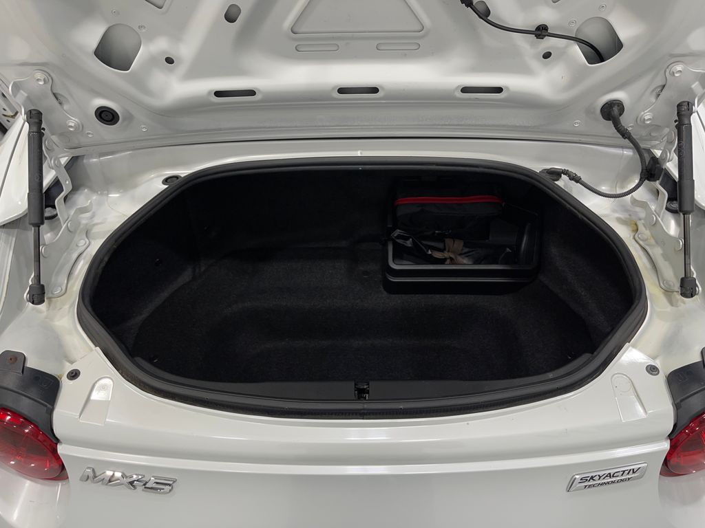 2017 Mazda MX-5 Miata Image 23