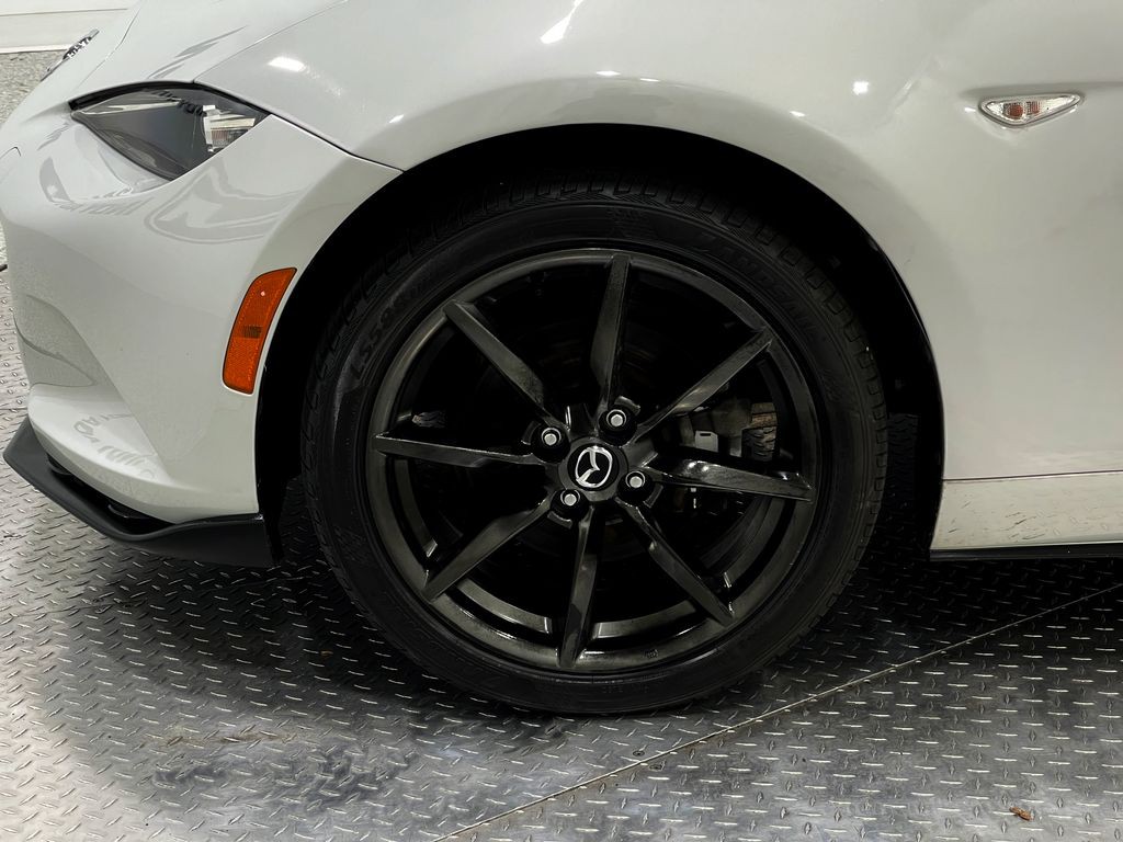2017 Mazda MX-5 Miata Image 30