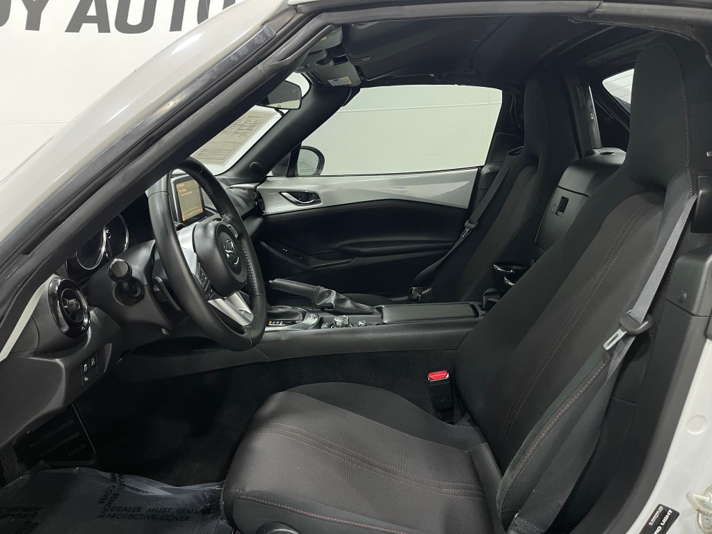 2017 Mazda MX-5 Miata Image 10