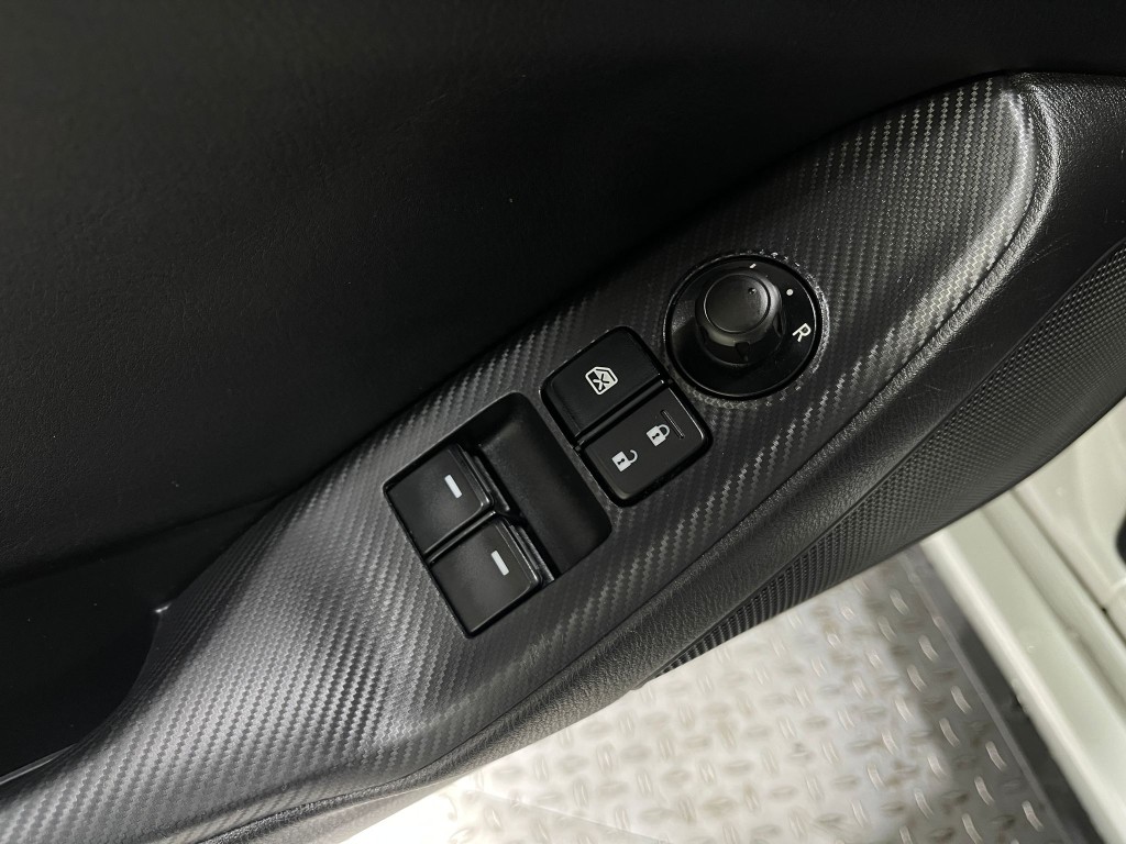 2017 Mazda MX-5 Miata Image 13