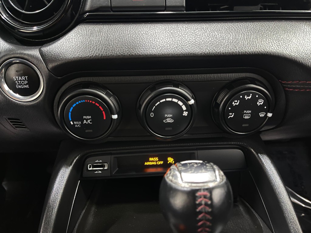 2017 Mazda MX-5 Miata Image 22