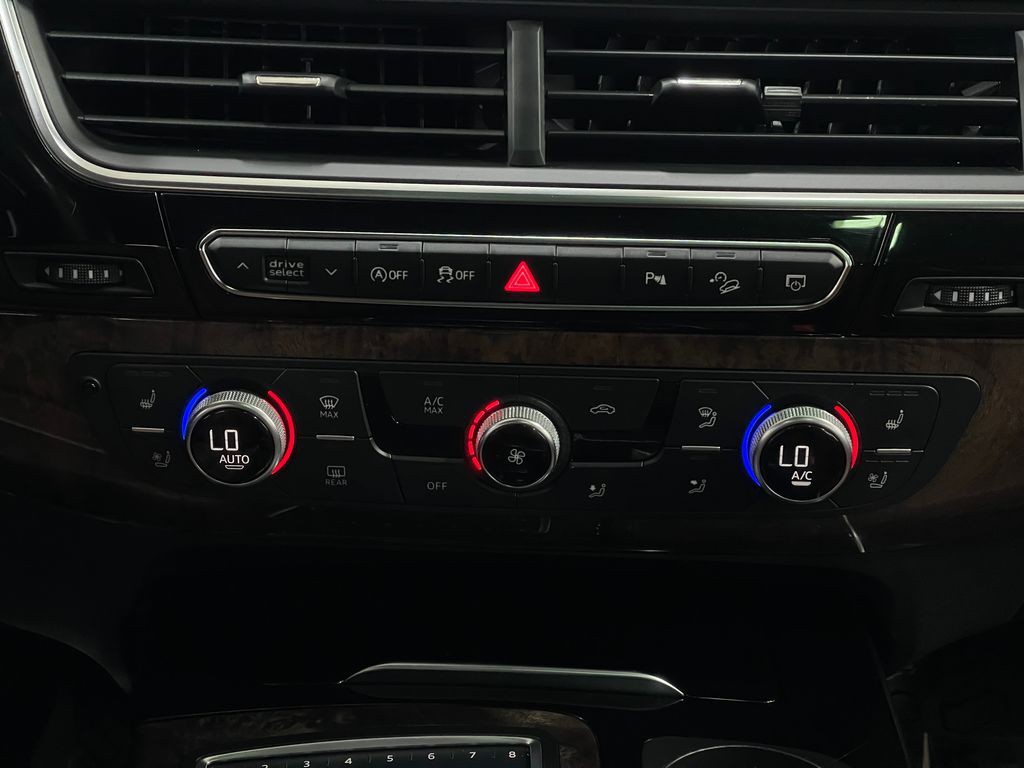 2018 Audi Q7 Image 25