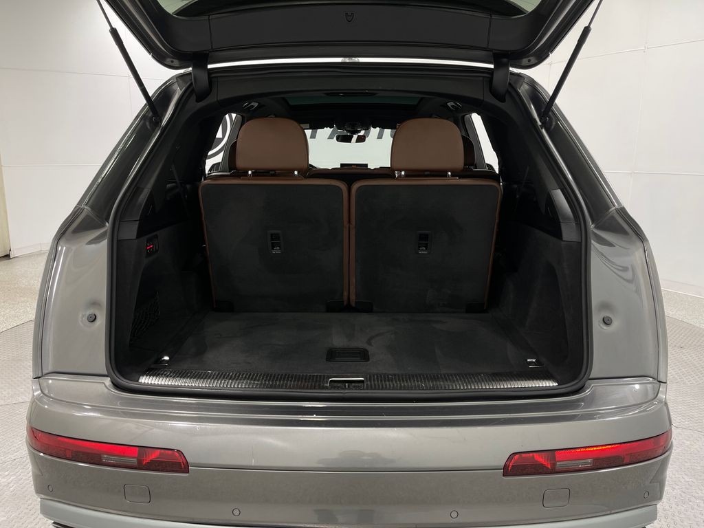 2018 Audi Q7 Image 26