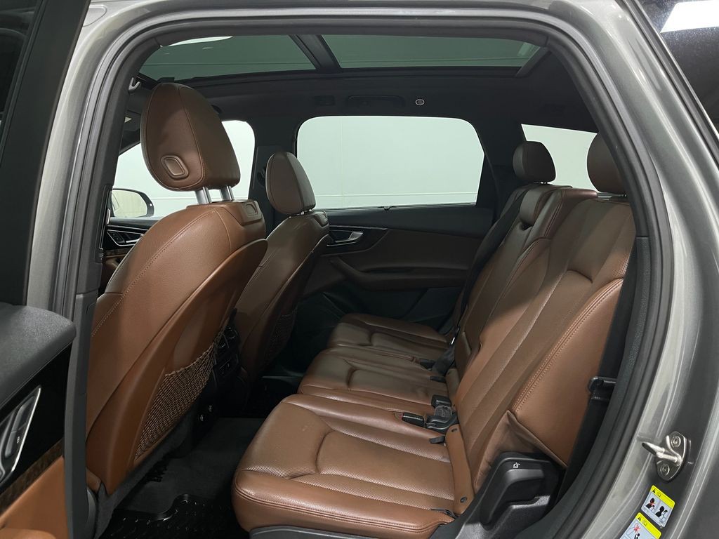 2018 Audi Q7 Image 30