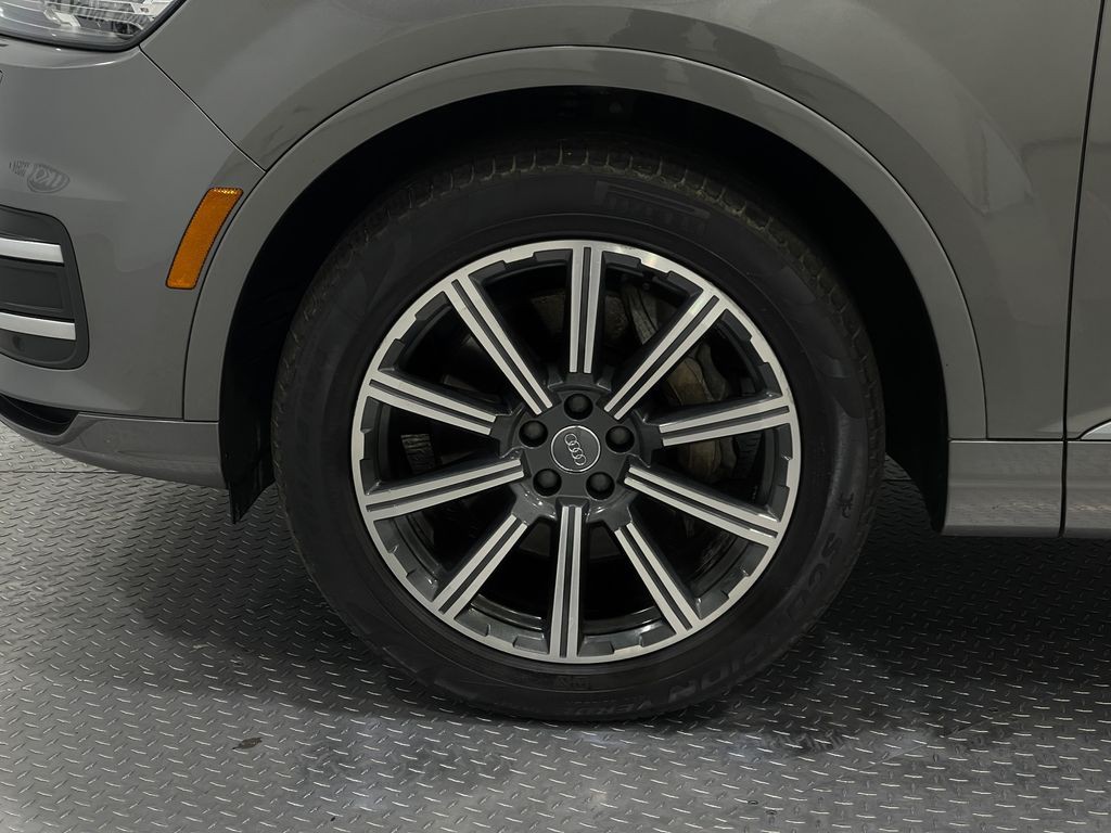2018 Audi Q7 Image 37