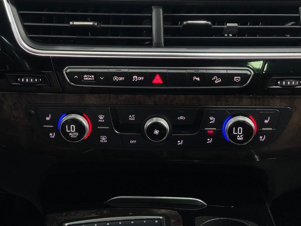 2018 Audi Q7 Image 25