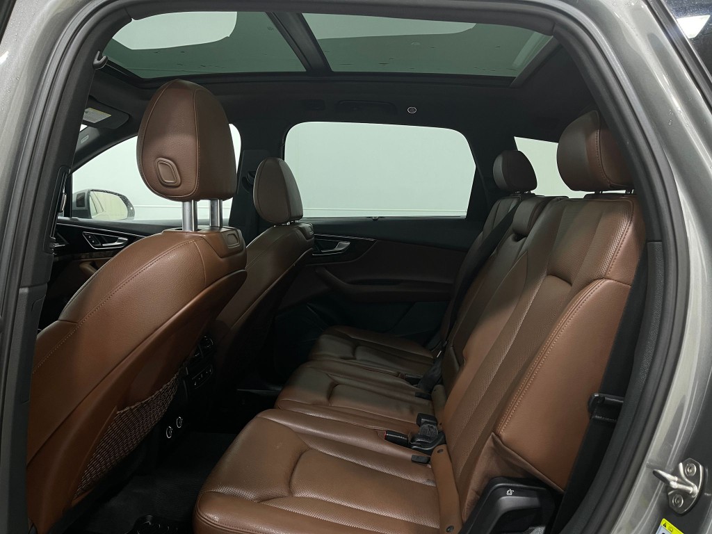 2018 Audi Q7 Image 30