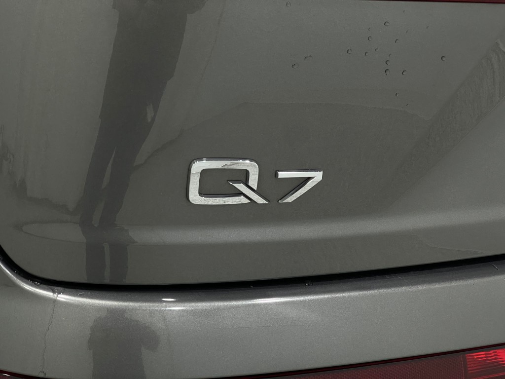 2018 Audi Q7 Image 41