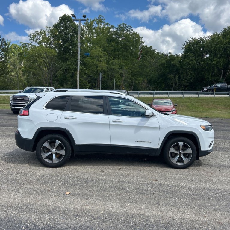 2019 Jeep Cherokee Image 3